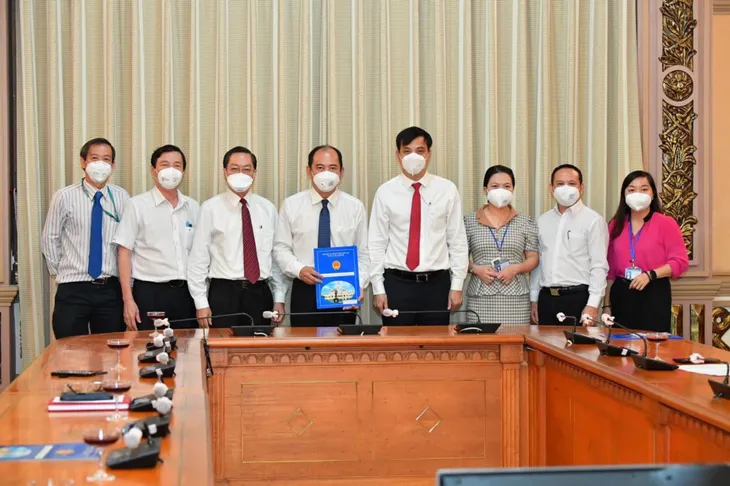 TP Hồ Chí Minh bổ nhiệm tân Giám đốc, Phó Giám đốc Sở Y tế - Ảnh 1. TP Hồ Chí Minh bổ nhiệm tân Giám đốc, Phó Giám đốc Sở Y tế - Ảnh 1.