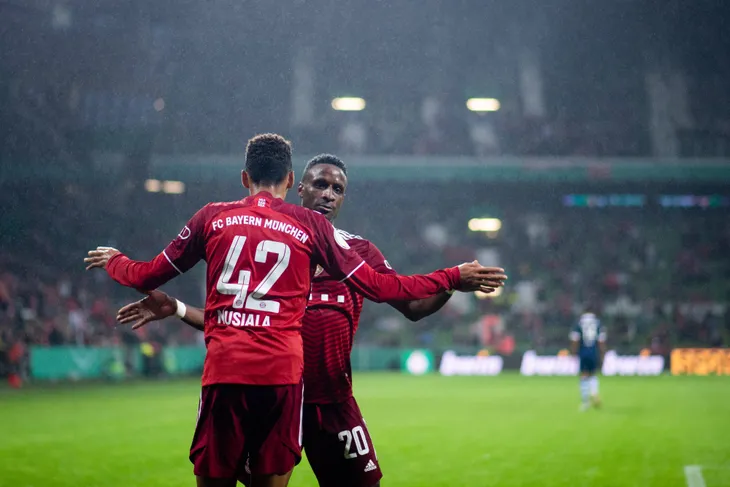 Bayern Munich tạo nên chiến thắng khó tin 12-0 tại cúp Quốc gia Đức - Ảnh 2. Bayern Munich tạo nên chiến thắng khó tin 12-0 tại cúp Quốc gia Đức - Ảnh 2.