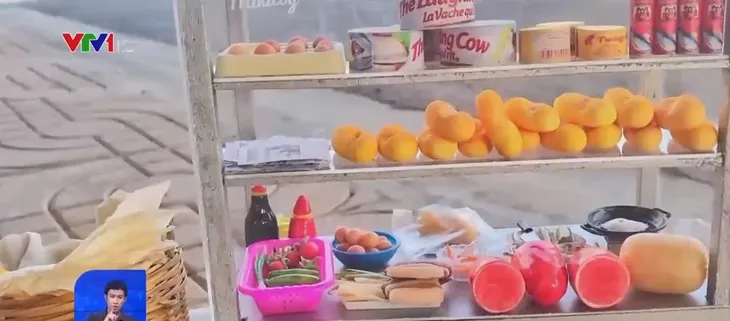 Gửi gắm tình yêu thành phố qua những mô hình thức ăn thu nhỏ - Ảnh 1.