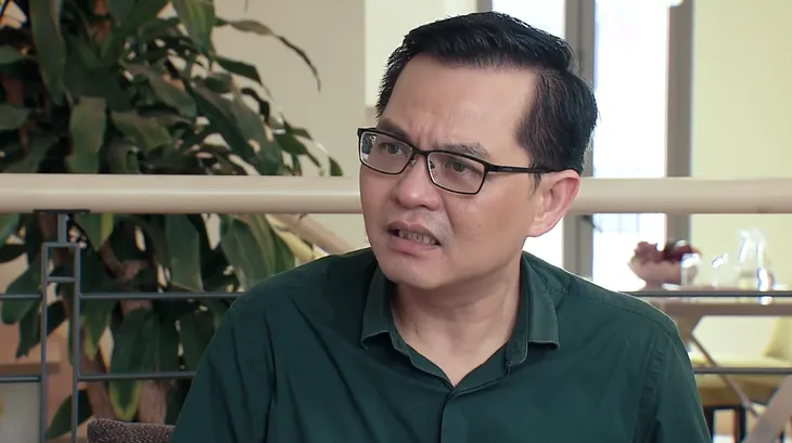 Ngày mai bình yên - Tập 6: Gia đình yên bình chưa bao lâu, ông Phát lại gặp “sao quả tạ” là em trai - Ảnh 8. Ngày mai bình yên - Tập 6: Gia đình yên bình chưa bao lâu, ông Phát lại gặp “sao quả tạ” là em trai - Ảnh 8.