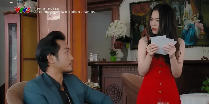 Thương con cá rô đồng - Tập 35: Vay nặng lãi để ăn chơi, Út Lành bị Hải Đen lừa rồi tung clip giường chiếu - Ảnh 3. Thương con cá rô đồng - Tập 35: Vay nặng lãi để ăn chơi, Út Lành bị Hải Đen lừa rồi tung clip giường chiếu - Ảnh 3.