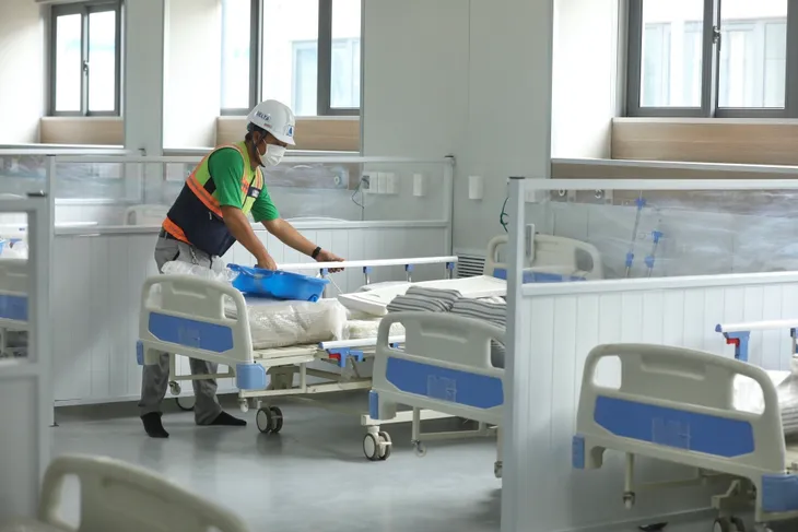 Bên trong bệnh viện dã chiến điều trị COVID-19 tại Hà Nội - Ảnh 2. Bên trong bệnh viện dã chiến điều trị COVID-19 tại Hà Nội - Ảnh 2.
