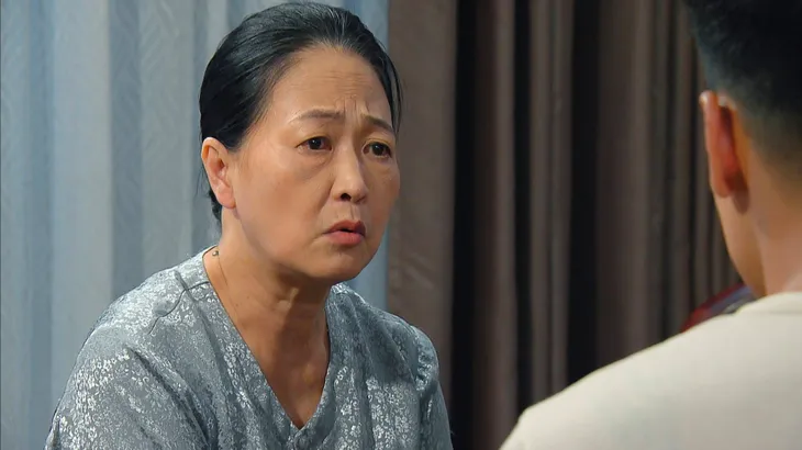 Hương vị tình thân - Tập 5 phần 2: Lộ bản chất thật, Nga bị Long chia tay ngay sát ngày cưới - Ảnh 12. Hương vị tình thân - Tập 5 phần 2: Lộ bản chất thật, Nga bị Long chia tay ngay sát ngày cưới - Ảnh 12.