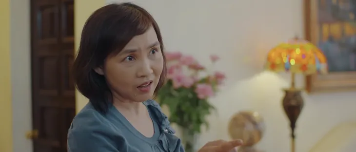 11 tháng 5 ngày - Tập 3: Ông Tiến (NSƯT Quang Thắng) qua mặt giúp việc trộm đồ nhà Tuệ Nhi - Ảnh 4. 11 tháng 5 ngày - Tập 3: Ông Tiến (NSƯT Quang Thắng) qua mặt giúp việc trộm đồ nhà Tuệ Nhi - Ảnh 4.