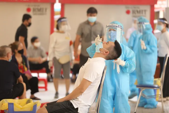 Hà Nội sau 10 ngày giãn cách chống COVID-19: Những kết quả bước đầu - Ảnh 3. Hà Nội sau 10 ngày giãn cách chống COVID-19: Những kết quả bước đầu - Ảnh 3.