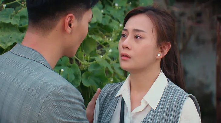 Hương vị tình thân phần 2 - Tập 24: Cận kề ngày cưới, Nam sốc vì vẫn chưa tìm ra được bố đẻ? - Ảnh 4. Hương vị tình thân phần 2 - Tập 24: Cận kề ngày cưới, Nam sốc vì vẫn chưa tìm ra được bố đẻ? - Ảnh 4.