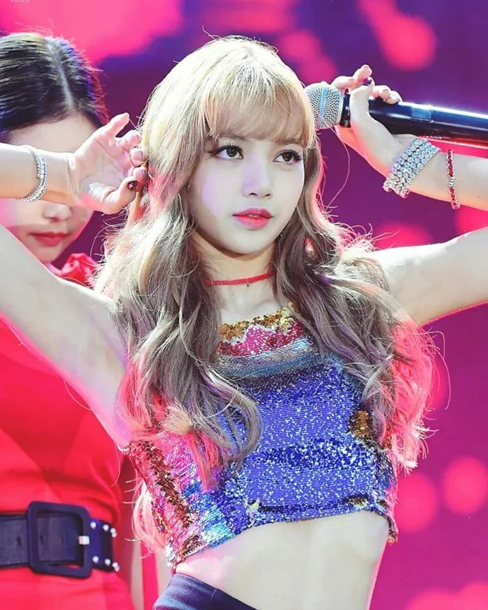 Lisa (BLACKPINK) vượt mặt thành viên nhóm, lập thành tích khủng dù chưa chính thức solo - Ảnh 1. Lisa (BLACKPINK) vượt mặt thành viên nhóm, lập thành tích khủng dù chưa chính thức solo - Ảnh 1.
