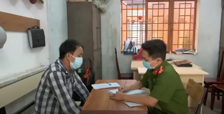 Thanh niên giết người yêu cũ rồi tự sát bất thành - Ảnh 1. Thanh niên giết người yêu cũ rồi tự sát bất thành - Ảnh 1.