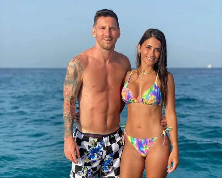 Neymar bụng mỡ sau 3 tuần nghỉ hè - Ảnh 3. Neymar bụng mỡ sau 3 tuần nghỉ hè - Ảnh 3.
