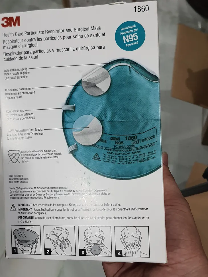 Hà Nội: Phát hiện 20.000 khẩu trang nghi làm giả chuẩn bị cung cấp cho một số bệnh viện - Ảnh 2. Hà Nội: Phát hiện 20.000 khẩu trang nghi làm giả chuẩn bị cung cấp cho một số bệnh viện - Ảnh 2.