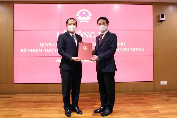 Chủ tịch Tập đoàn VNPT được bổ nhiệm làm Thứ trưởng Bộ Thông tin và Truyền thông - Ảnh 1. Chủ tịch Tập đoàn VNPT được bổ nhiệm làm Thứ trưởng Bộ Thông tin và Truyền thông - Ảnh 1.