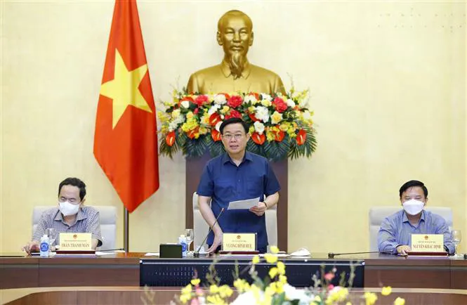 Nhất trí sử dụng ngân sách Nhà nước để chi trả toàn bộ chi phí khám chữa COVID-19 - Ảnh 2. Nhất trí sử dụng ngân sách Nhà nước để chi trả toàn bộ chi phí khám chữa COVID-19 - Ảnh 2.