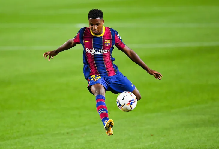 Áo số 10 của Messi ở Barca có chủ mới - Ảnh 2. Áo số 10 của Messi ở Barca có chủ mới - Ảnh 2.