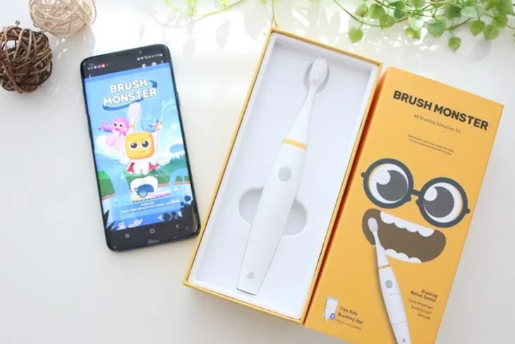 Tạm biệt trận chiến đánh răng cho trẻ cùng bàn chải điện thông minh Brush Monster - Ảnh 4. Tạm biệt trận chiến đánh răng cho trẻ cùng bàn chải điện thông minh Brush Monster - Ảnh 4.