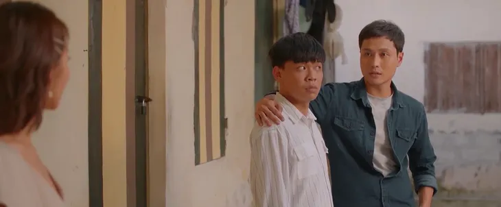 11 tháng 5 ngày - Tập 16: Vừa khuyên Long lãnh cảm với phụ nữ, Đăng liền bị Nhi hút hồn - Ảnh 3. 11 tháng 5 ngày - Tập 16: Vừa khuyên Long lãnh cảm với phụ nữ, Đăng liền bị Nhi hút hồn - Ảnh 3.