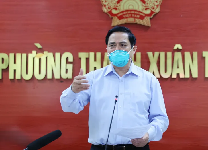 VIDEO: Thủ tướng phê bình công tác phòng chống dịch của quận Thanh Xuân, Hà Nội - Ảnh 1. VIDEO: Thủ tướng phê bình công tác phòng chống dịch của quận Thanh Xuân, Hà Nội - Ảnh 1.