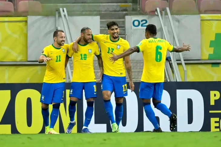 Neymar tỏa sáng, Brazil xây chắc ngôi đầu - Ảnh 2. Neymar tỏa sáng, Brazil xây chắc ngôi đầu - Ảnh 2.
