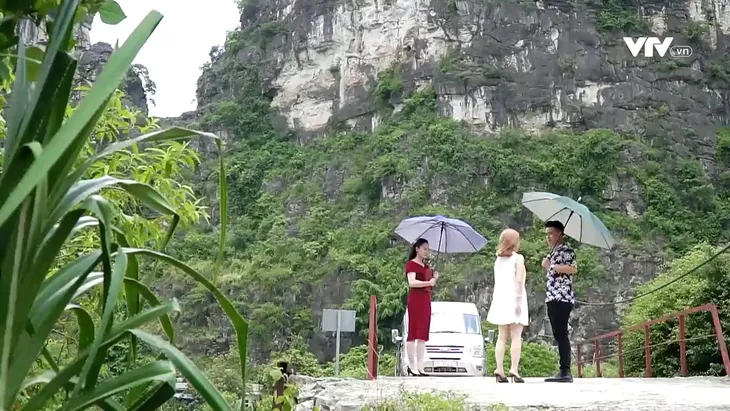 Hương vị tình thân phần 2 - Tập 32: Mẹ chồng dính phốt lừa đảo từ thiện, Nam cứu nguy lập công lớn? - Ảnh 7. Hương vị tình thân phần 2 - Tập 32: Mẹ chồng dính phốt lừa đảo từ thiện, Nam cứu nguy lập công lớn? - Ảnh 7.