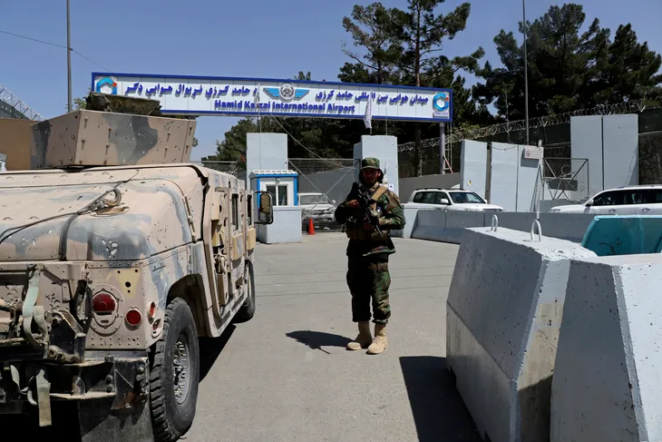 Pakistan nối lại các chuyến bay thương mại tới Kabul - Ảnh 1. Pakistan nối lại các chuyến bay thương mại tới Kabul - Ảnh 1.