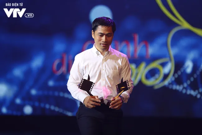 Xem lại loạt phim đẫm nước mắt của đạo diễn VTV Đặc biệt Ranh giới- Tạ Quỳnh Tư - Ảnh 8. Xem lại loạt phim đẫm nước mắt của đạo diễn VTV Đặc biệt Ranh giới- Tạ Quỳnh Tư - Ảnh 8.