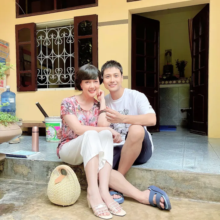 Diễn viên Việt tuần qua: Phương Oanh, Thu Quỳnh đồng loạt thành cô gái mùa Thu - Ảnh 7. Diễn viên Việt tuần qua: Phương Oanh, Thu Quỳnh đồng loạt thành cô gái mùa Thu - Ảnh 7.