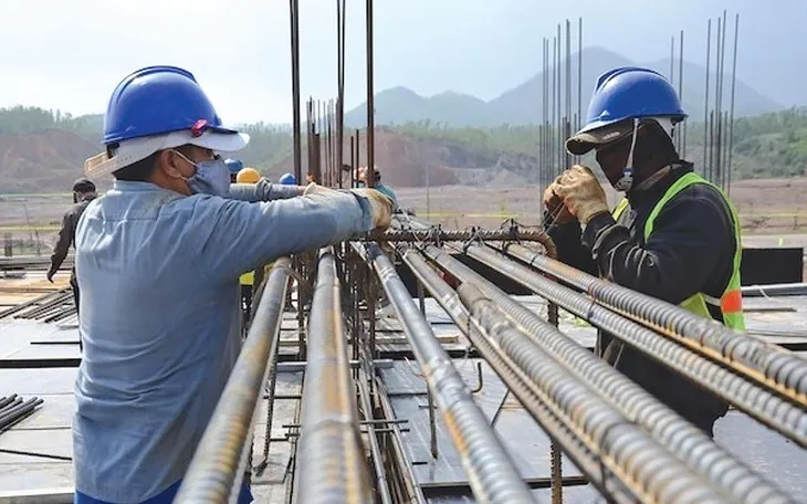 Vùng xanh” bắt nhịp sản xuất - Ảnh 1. Vùng xanh” bắt nhịp sản xuất - Ảnh 1.