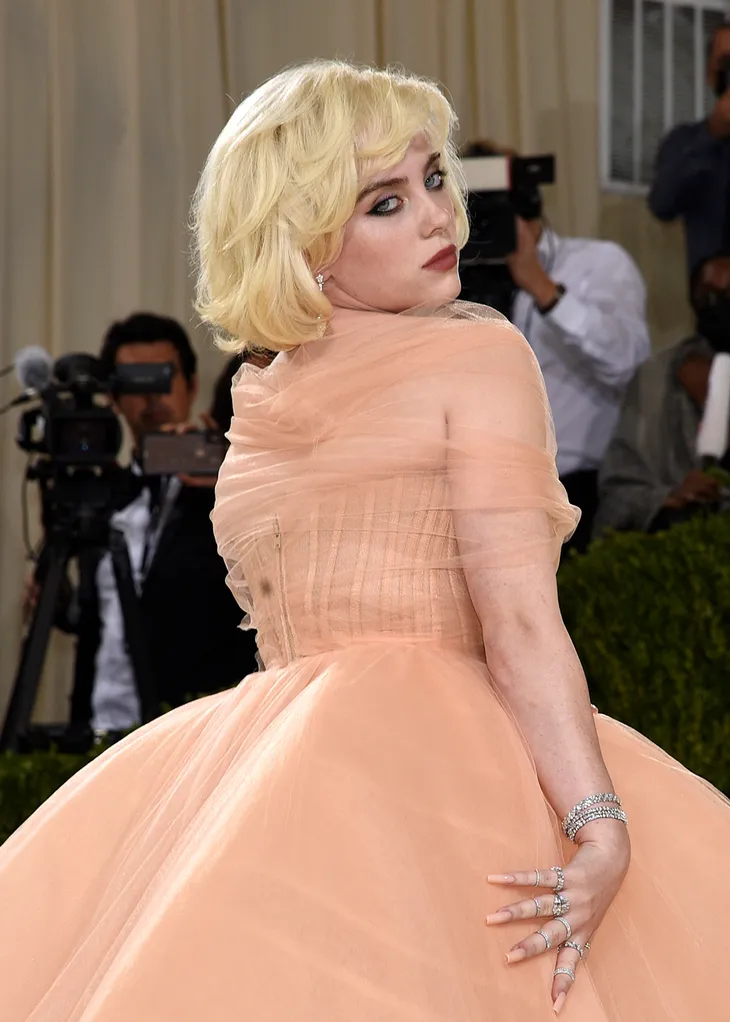 Met Gala trở lại rực rỡ - Ảnh 4. Met Gala trở lại rực rỡ - Ảnh 4.