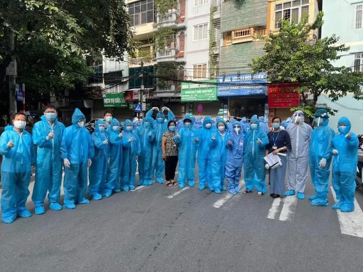 Dỡ bỏ phong tỏa, phường Văn Miếu vẫn thực hiện nghiêm công tác phòng dịch - Ảnh 3. Dỡ bỏ phong tỏa, phường Văn Miếu vẫn thực hiện nghiêm công tác phòng dịch - Ảnh 3.