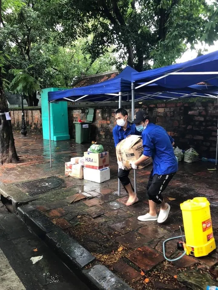 Dỡ bỏ phong tỏa, phường Văn Miếu vẫn thực hiện nghiêm công tác phòng dịch - Ảnh 11. Dỡ bỏ phong tỏa, phường Văn Miếu vẫn thực hiện nghiêm công tác phòng dịch - Ảnh 11.