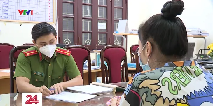 Hà Nội truy quét tệ nạn mại dâm giữa mùa dịch - Ảnh 2. Hà Nội truy quét tệ nạn mại dâm giữa mùa dịch - Ảnh 2.