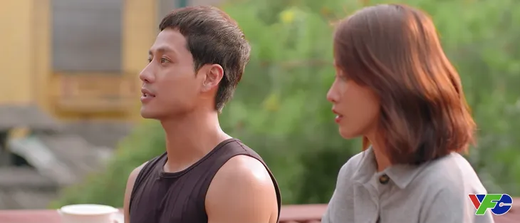 11 tháng 5 ngày - Tập 21: Nhi khoái chí khi suýt hôn Đăng, “đằng trai” lại run lẩy bẩy - Ảnh 1. 11 tháng 5 ngày - Tập 21: Nhi khoái chí khi suýt hôn Đăng, “đằng trai” lại run lẩy bẩy - Ảnh 1.