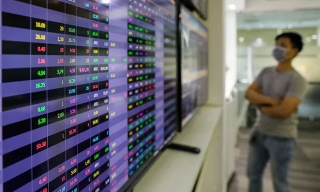 Thị trường giằng co, Vn-Index tiếp tục giảm điểm - Ảnh 1. Thị trường giằng co, Vn-Index tiếp tục giảm điểm - Ảnh 1.