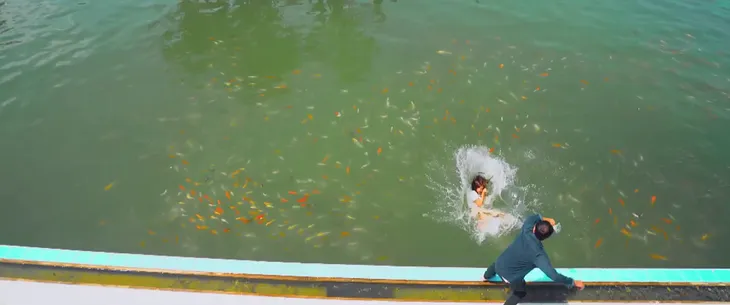 11 tháng 5 ngày - Tập 22: Làm Nhi té xuống hồ cá, Đăng lấy gì chuộc lỗi? - Ảnh 6. 11 tháng 5 ngày - Tập 22: Làm Nhi té xuống hồ cá, Đăng lấy gì chuộc lỗi? - Ảnh 6.