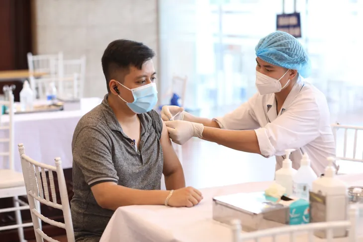 Những cơ sở kinh doanh nào tại 19 quận, huyện ở Hà Nội được mở lại từ 12h hôm nay (16/9)? - Ảnh 4. Những cơ sở kinh doanh nào tại 19 quận, huyện ở Hà Nội được mở lại từ 12h hôm nay (16/9)? - Ảnh 4.