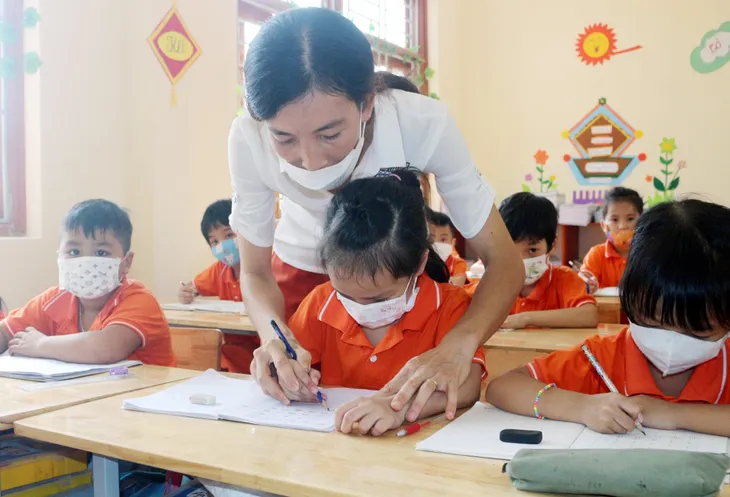 Vùng an toàn có thể tổ chức dạy học trực tiếp từ tháng 10 - Ảnh 1. Vùng an toàn có thể tổ chức dạy học trực tiếp từ tháng 10 - Ảnh 1.