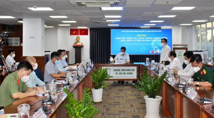 Những đối tượng nào ở TP Hồ Chí Minh không cần giấy đi đường từ nay đến 30/9? - Ảnh 2. Những đối tượng nào ở TP Hồ Chí Minh không cần giấy đi đường từ nay đến 30/9? - Ảnh 2.
