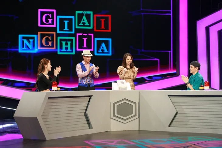 Vua tiếng Việt - Số 2: Chờ đợi cuộc đua của những người chơi ngang tài ngang sức - Ảnh 9. Vua tiếng Việt - Số 2: Chờ đợi cuộc đua của những người chơi ngang tài ngang sức - Ảnh 9.