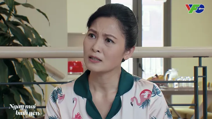 Ngày mai bình yên - Tập 12: Bị chồng nói lời xúc phạm, bà Trúc uất ức dọn đồ bỏ đi - Ảnh 1. Ngày mai bình yên - Tập 12: Bị chồng nói lời xúc phạm, bà Trúc uất ức dọn đồ bỏ đi - Ảnh 1.
