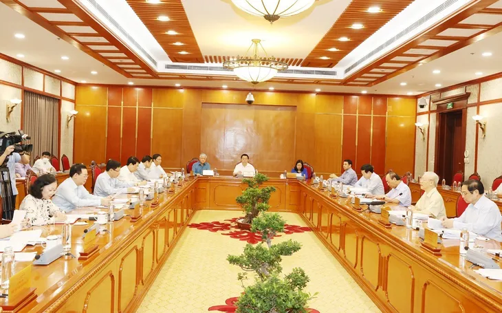 Bộ Chính trị cho ý kiến về tình hình kinh tế - xã hội - Ảnh 1. Bộ Chính trị cho ý kiến về tình hình kinh tế - xã hội - Ảnh 1.