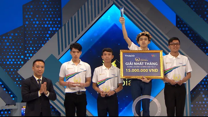Đường lên đỉnh Olympia Quý 4: Nghẹt thở chờ cái tên thứ tư vào Chung kết năm - Ảnh 3. Đường lên đỉnh Olympia Quý 4: Nghẹt thở chờ cái tên thứ tư vào Chung kết năm - Ảnh 3.
