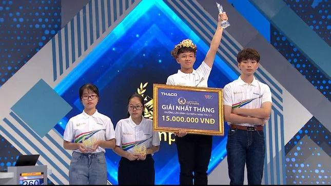 Đường lên đỉnh Olympia Quý 4: Nghẹt thở chờ cái tên thứ tư vào Chung kết năm - Ảnh 1. Đường lên đỉnh Olympia Quý 4: Nghẹt thở chờ cái tên thứ tư vào Chung kết năm - Ảnh 1.