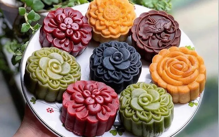 Thị trường bánh Trung thu ế ẩm chưa từng thấy dù nhiều mẫu bánh độc lạ ra lò - Ảnh 4. Thị trường bánh Trung thu ế ẩm chưa từng thấy dù nhiều mẫu bánh độc lạ ra lò - Ảnh 4.