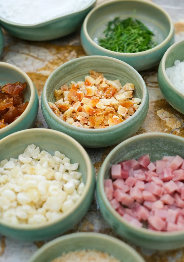 Thị trường bánh Trung thu ế ẩm chưa từng thấy dù nhiều mẫu bánh độc lạ ra lò - Ảnh 5. Thị trường bánh Trung thu ế ẩm chưa từng thấy dù nhiều mẫu bánh độc lạ ra lò - Ảnh 5.