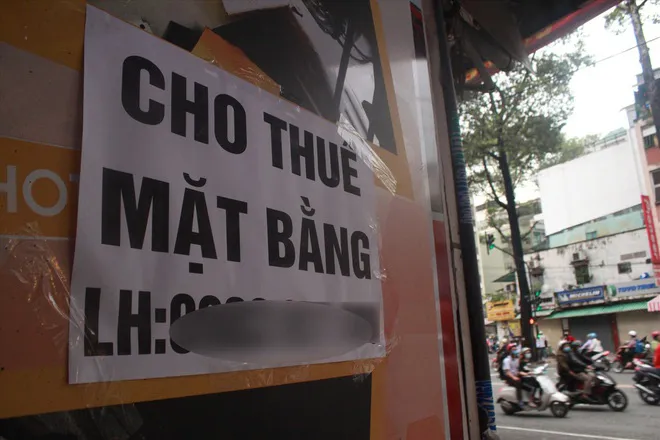 Giá mặt bằng hạ nhiệt, đại gia bất ngờ vung tiền gom vị trí vàng Hà Nội - Ảnh 1. Giá mặt bằng hạ nhiệt, đại gia bất ngờ vung tiền gom vị trí vàng Hà Nội - Ảnh 1.