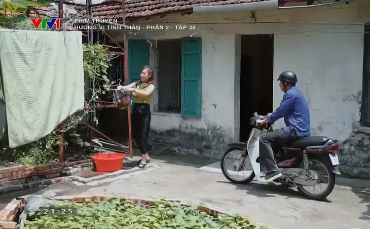 Hương vị tình thân phần 2 - Tập 38: Bà Bích liên tục thả thính đòi hốt ông Sinh - Ảnh 12. Hương vị tình thân phần 2 - Tập 38: Bà Bích liên tục thả thính đòi hốt ông Sinh - Ảnh 12.