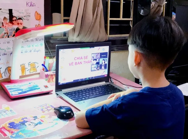 Hà Nội sẽ tiêm vaccine cho học sinh, dạy trực tiếp khi khống chế được dịch COVID-19 - Ảnh 2. Hà Nội sẽ tiêm vaccine cho học sinh, dạy trực tiếp khi khống chế được dịch COVID-19 - Ảnh 2.