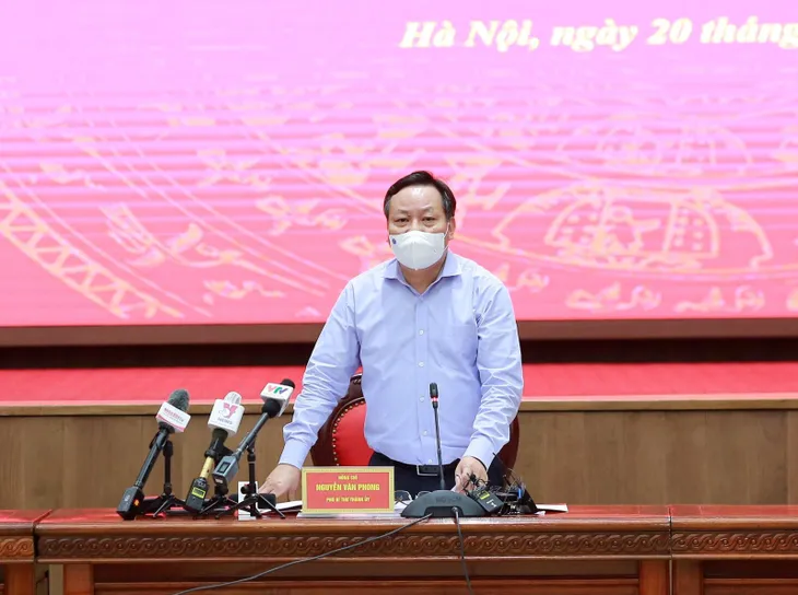 Hà Nội lên phương án cho học sinh trở lại trường vào đầu tháng 11 - Ảnh 1. Hà Nội lên phương án cho học sinh trở lại trường vào đầu tháng 11 - Ảnh 1.