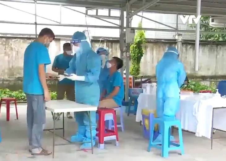 Hà Nam khẩn trương khoanh vùng dập dịch - Ảnh 1. Hà Nam khẩn trương khoanh vùng dập dịch - Ảnh 1.