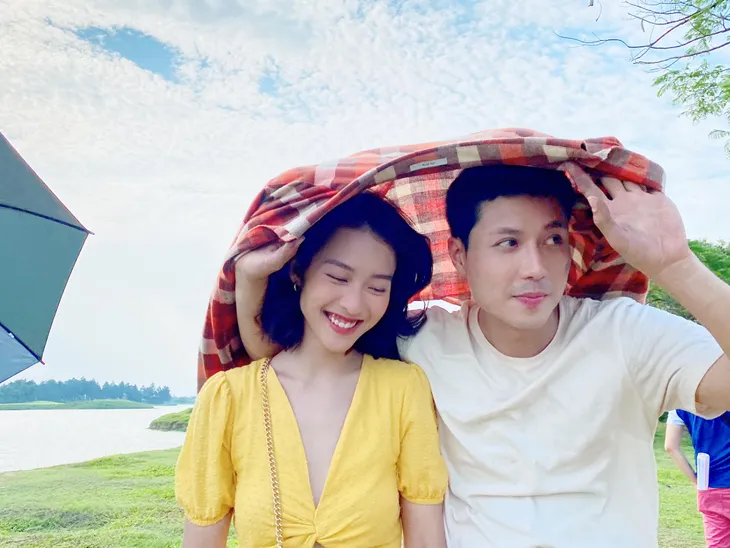 Khoảnh khắc đẹp như phim Hàn của Khả Ngân và Thanh Sơn - Ảnh 2. Khoảnh khắc đẹp như phim Hàn của Khả Ngân và Thanh Sơn - Ảnh 2.