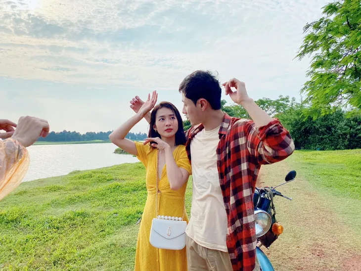 Khoảnh khắc đẹp như phim Hàn của Khả Ngân và Thanh Sơn - Ảnh 4. Khoảnh khắc đẹp như phim Hàn của Khả Ngân và Thanh Sơn - Ảnh 4.